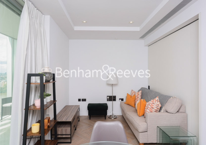 Studio flat to rent in Pearce House, Circus Road West, SW11-image 1