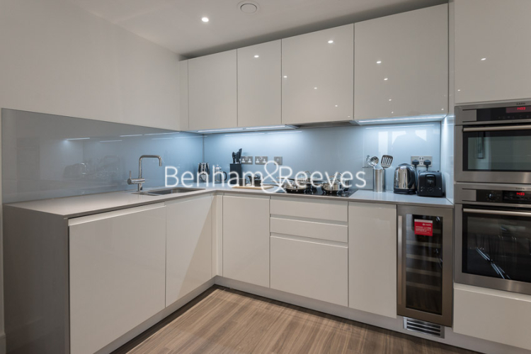 2 bedrooms flat to rent in Wandsworth Road, Nine Elms, SW8-image 2