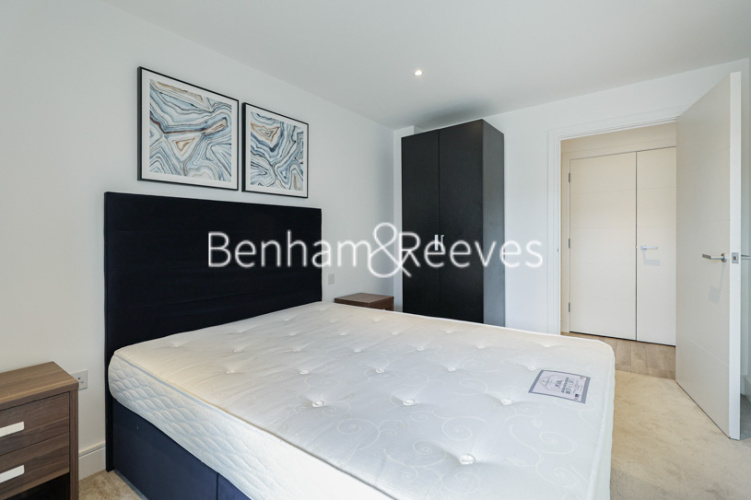 2 bedrooms flat to rent in Gaumont Place, Nine Elms, SW2-image 8