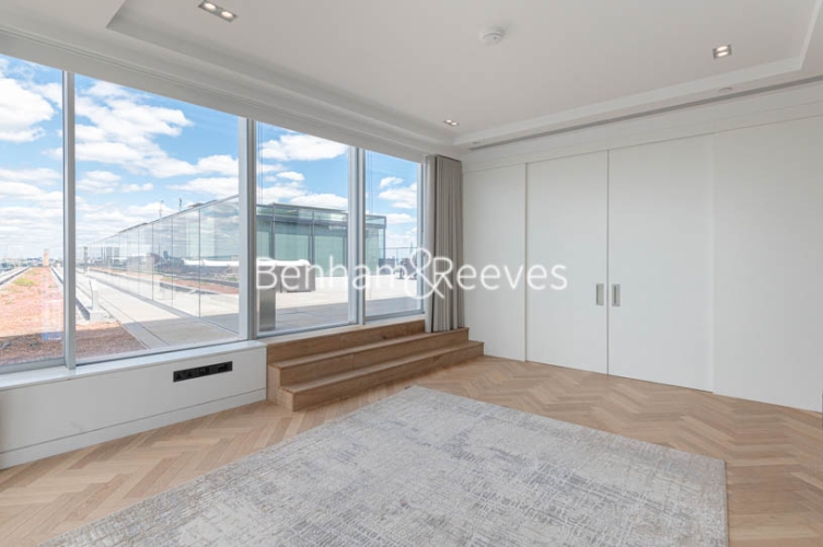 4  bedrooms flat to rent in Circus Road West, Nine Elms, SW11-image 7