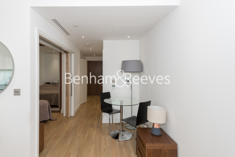 Studio flat to rent in Wandsworth Road, Nine Elms, SW8-image 3