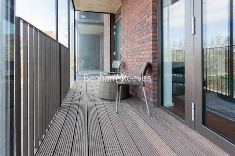 2 bedrooms flat to rent in New Union Square, Nine Elms, SW11-image 5