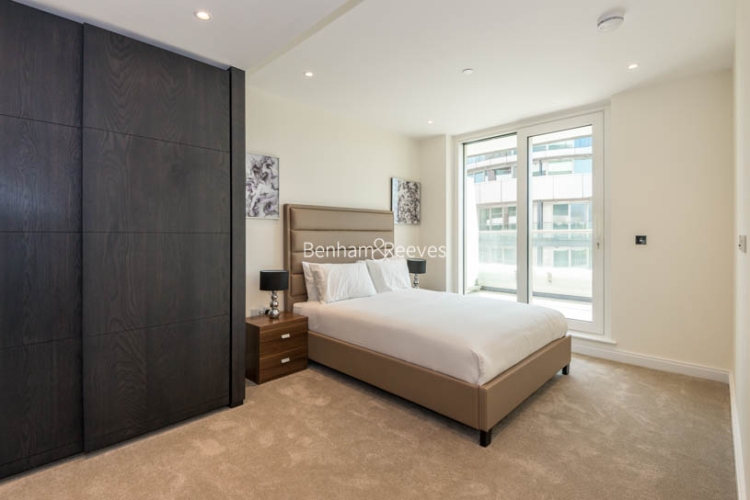 2  bedrooms flat to rent in Vista Chelsea Bridge, Nine Elms, SW11-image 8