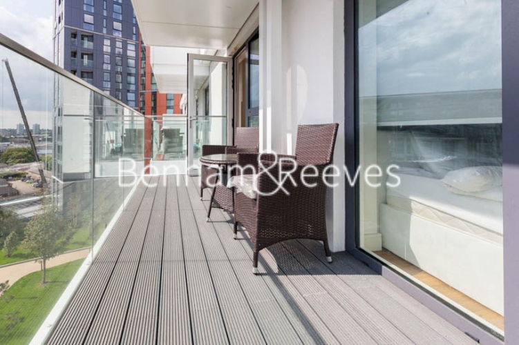 2 bedrooms flat to rent in Wandsworth Road, Nine Elms, SW8-image 5