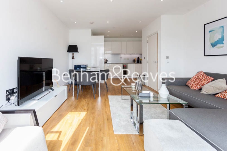 2  bedrooms flat to rent in Wandsworth Road, Nine Elms, SW8-image 6