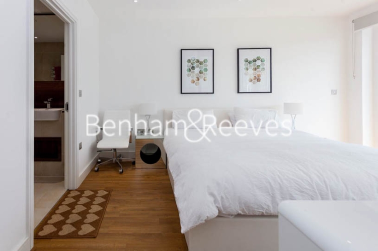 2  bedrooms flat to rent in Wandsworth Road, Nine Elms, SW8-image 9