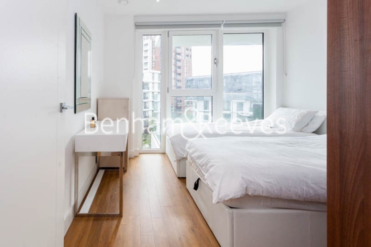 2  bedrooms flat to rent in Wandsworth Road, Nine Elms, SW8-image 10