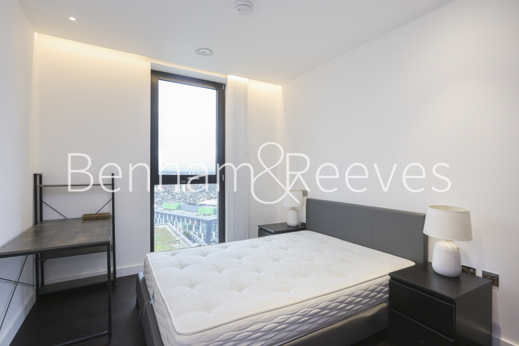 2 bedrooms flat to rent in Charles Clowes Walk, Nine Elms, SW11-image 3