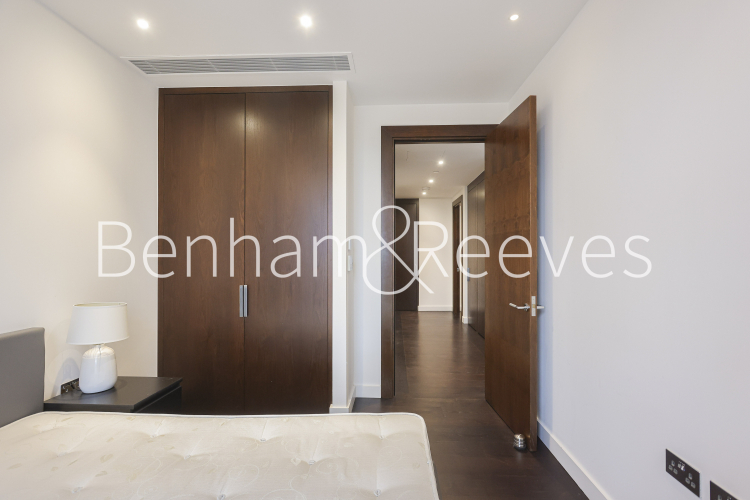 2  bedrooms flat to rent in Charles Clowes Walk, Nine Elms, SW11-image 7
