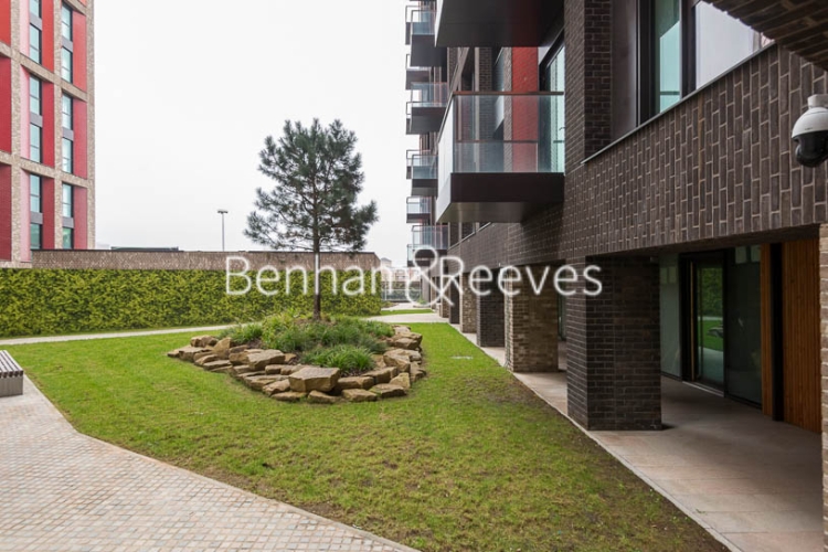 3 bedrooms flat to rent in The Residence, Nine Elms, SW11-image 12