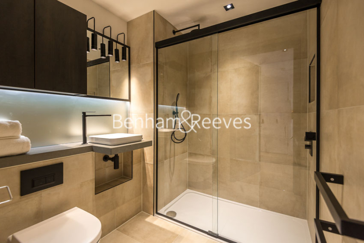 1  bedroom flat to rent in Keybridge House, Exchange Gardens, SW8-image 4