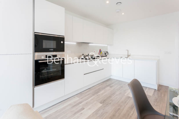 1 bedroom flat to rent in Scena Way, Nine Elms, SE5-image 2