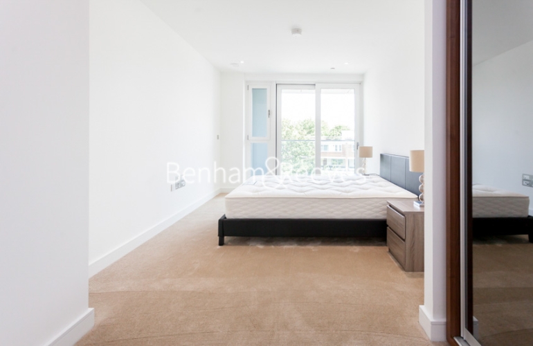 1 bedroom flat to rent in Wandsworth Road, Nine Elms Point, SW8-image 9