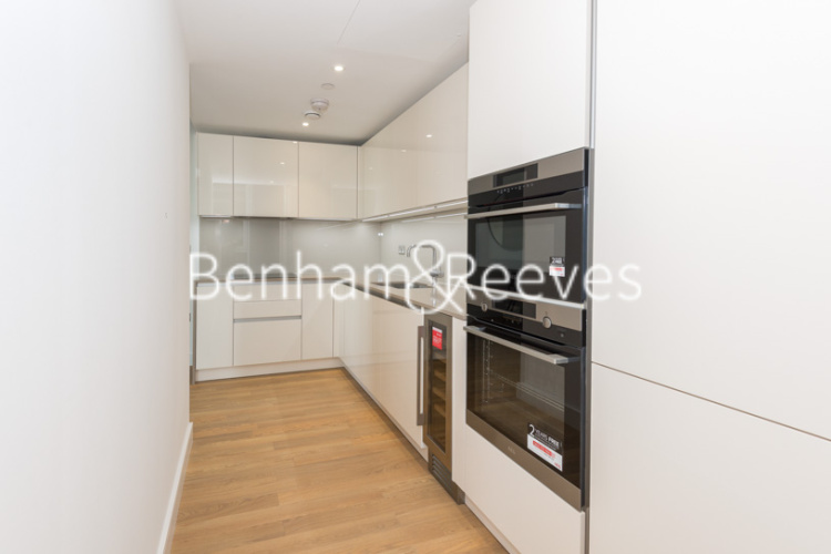 2 bedrooms flat to rent in Wandsworth Road, Nine Elms, SW8-image 2