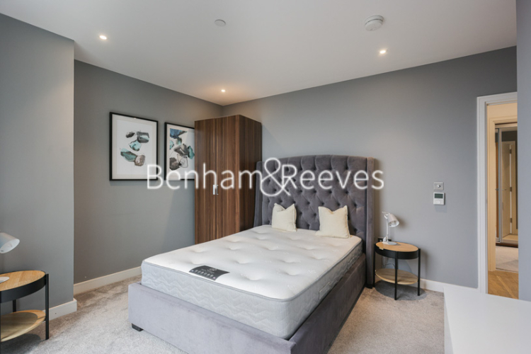 2 bedrooms flat to rent in Wandsworth Road, Nine Elms, SW8-image 3
