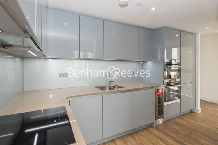 2 bedrooms flat to rent in Wandsworth Road, Nine Elms, SW8-image 2