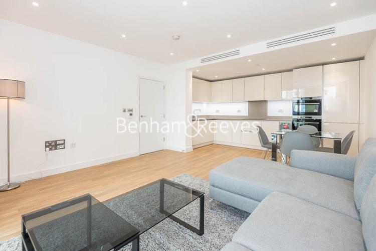 2 bedroom(s) flat to rent in Wandsworth Road, Nine Elms, SW8, London