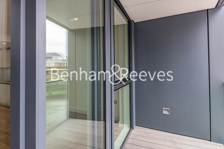 1 bedroom flat to rent in Wandsworth Road, Nine Elms, SW8-image 5