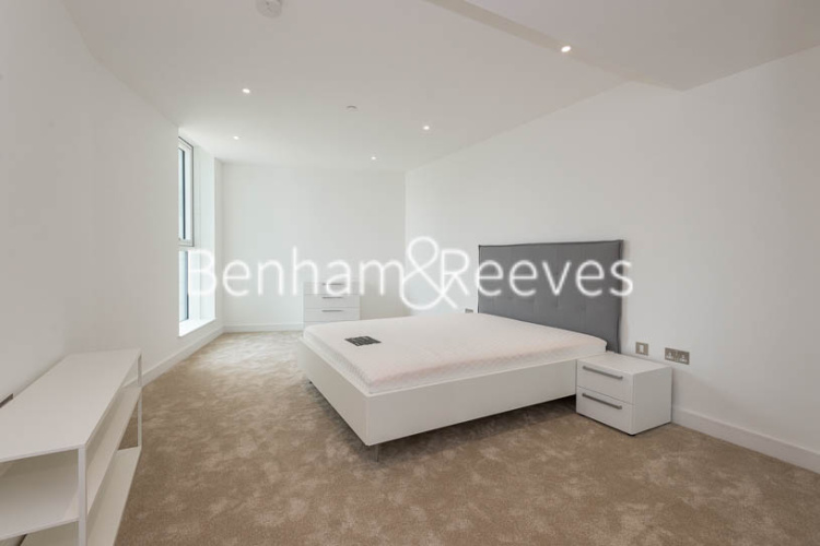 1 bedroom flat to rent in Wandsworth Road, Nine Elms, SW8-image 8