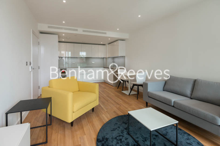 1 bedroom flat to rent in Wandsworth Road, Nine Elms, SW8-image 11