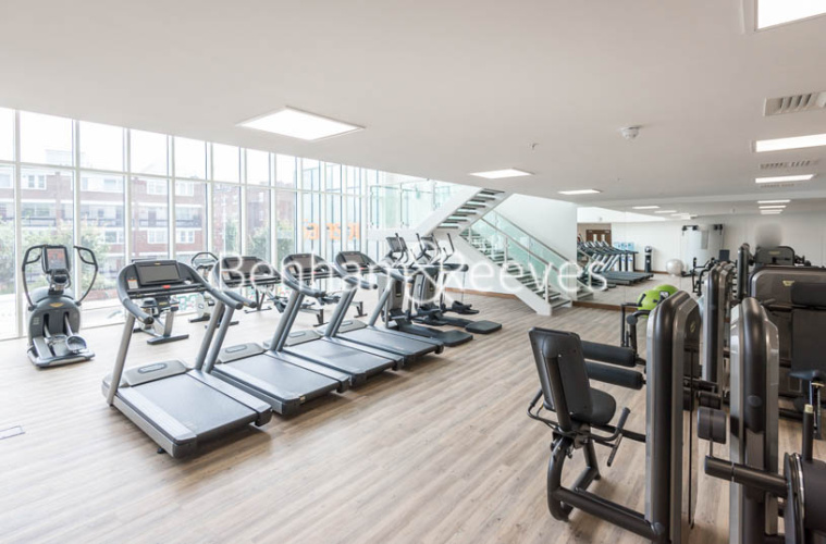 2  bedrooms flat to rent in Wandsworth Road, Nine Elms Point, SW8-image 8