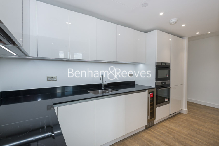 2 bedrooms flat to rent in Wandsworth Road, Nine Elms, SW8-image 4