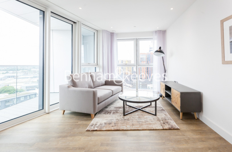 1  bedroom flat to rent in Wandsworth Road, Nine Elms Point, SW8-image 1