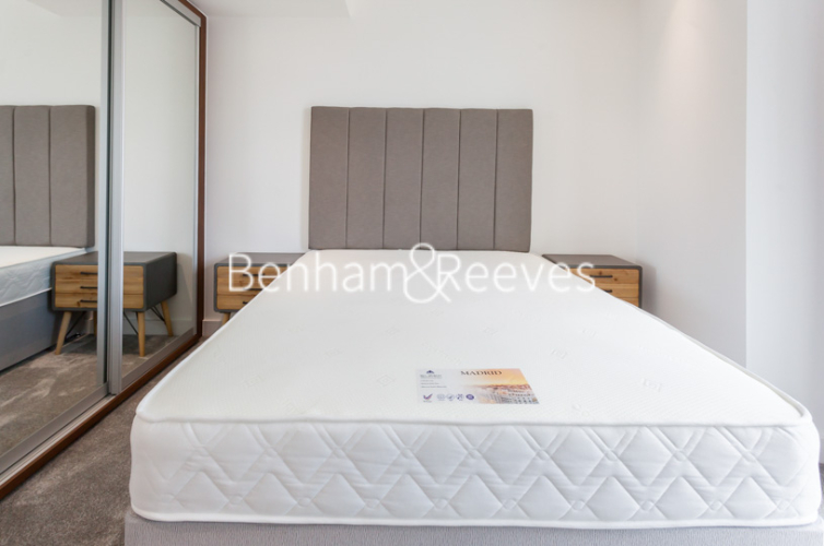 1  bedroom flat to rent in Wandsworth Road, Nine Elms Point, SW8-image 8