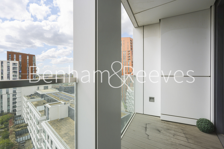 1 bedroom flat to rent in Wandsworth Road, Nine Elms, SW8-image 5