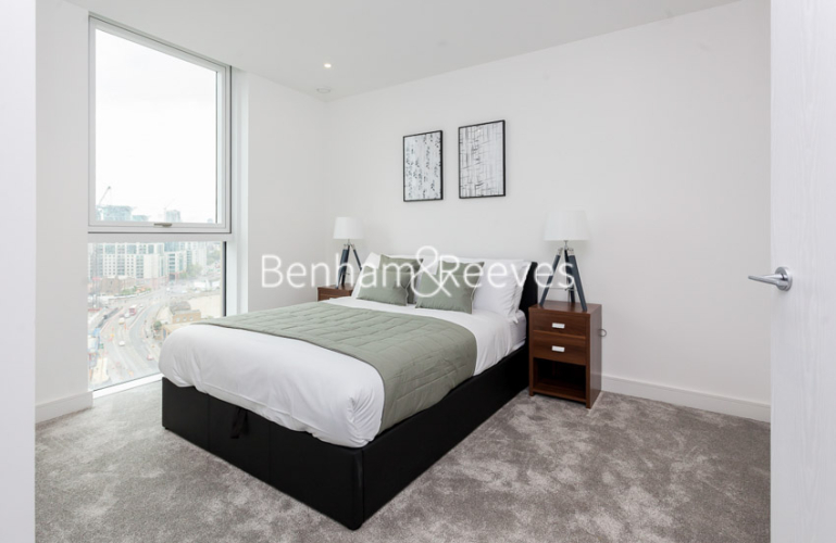 2  bedrooms flat to rent in Wandsworth Road, Nine Elms Point, SW8-image 9