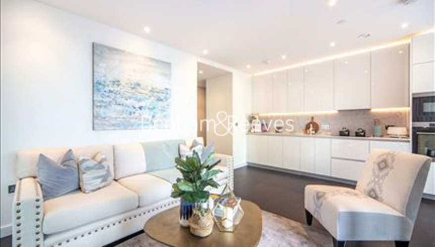 2  bedrooms flat to rent in Thornes House, Charles Clowes Walk, SW11-image 1
