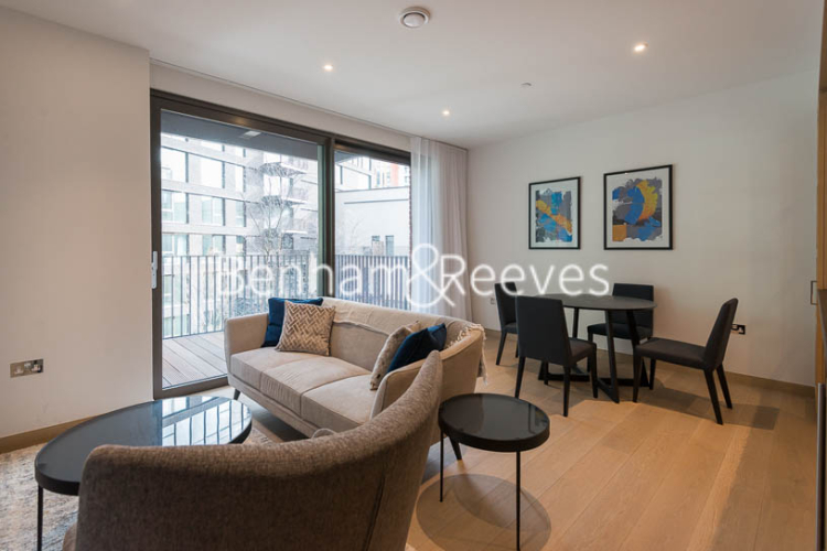 1  bedroom flat to rent in Legacy Building, Viaduct Gardens, SW11-image 7