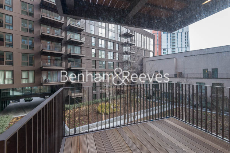1  bedroom flat to rent in Legacy Building, Viaduct Gardens, SW11-image 10