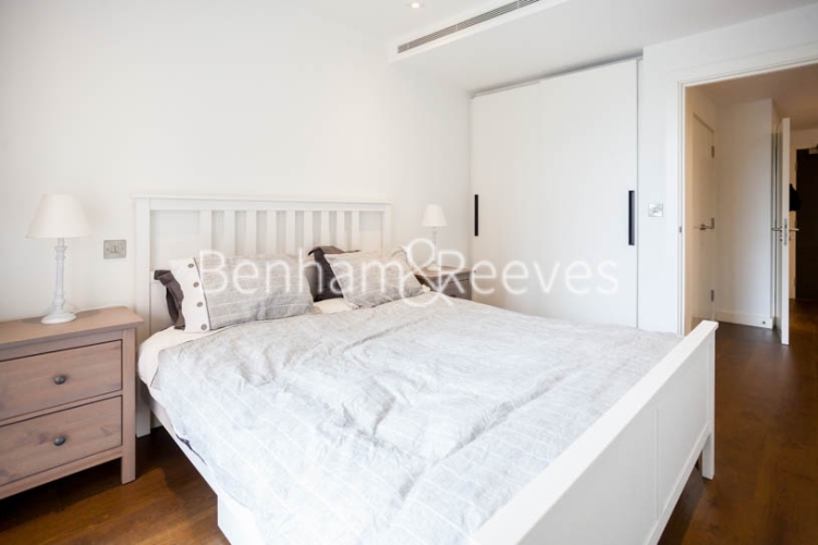 1 bedroom flat to rent in Lambeth High Street, Nine Elms, SE1-image 3