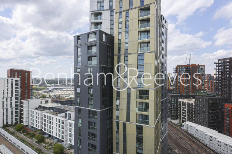 2 bedrooms flat to rent in Sky Gardens, Wandsworth Road, SW8-image 11