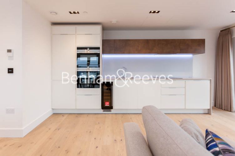 2 bedrooms flat to rent in Keybridge Tower, Nine Elms, SW8-image 2