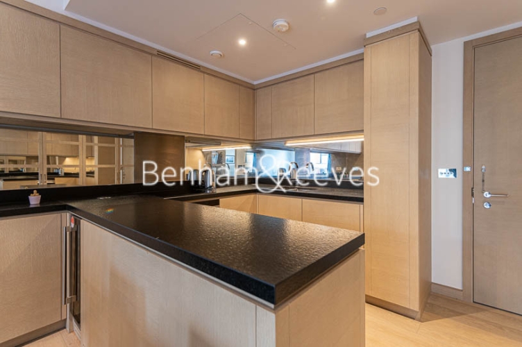 1  bedroom flat to rent in Legacy Building, Viaduct Gardens, SW11-image 11