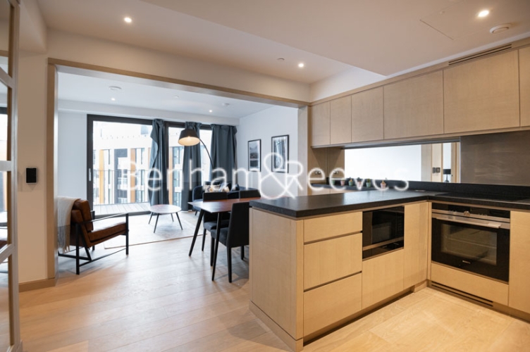1  bedroom flat to rent in Legacy Building, Viaduct Gardens, SW11-image 13
