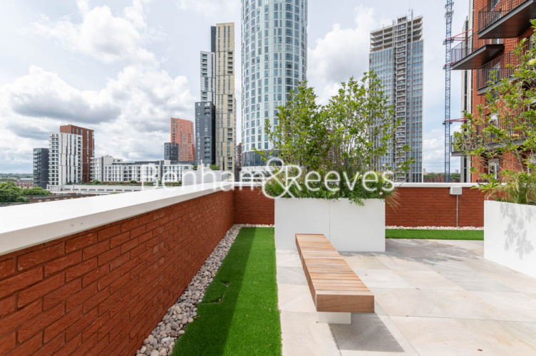 1 bedroom flat to rent in Exchange Gardens, Nine Elms, SW8-image 13