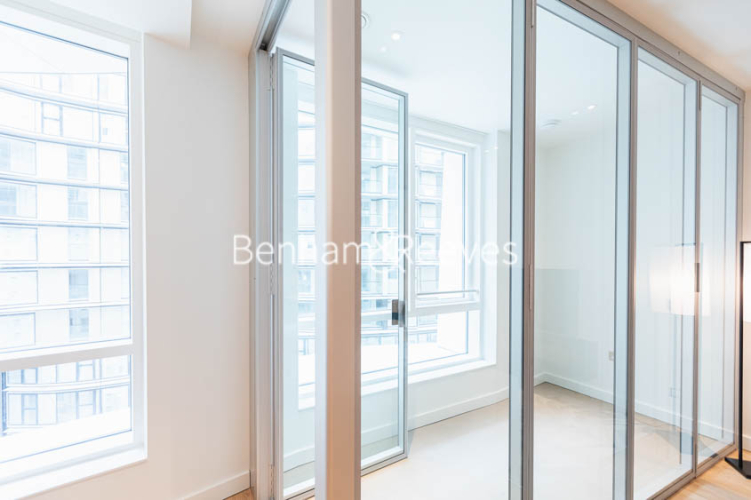 Studio flat to rent in Prospect Way, Battersea, Nine Elms, SW11-image 6