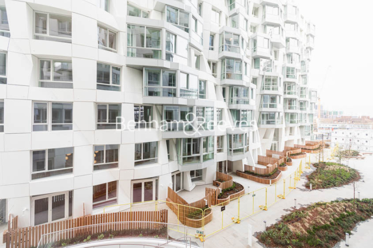 Studio flat to rent in Prospect Way, Battersea, SW11-image 6
