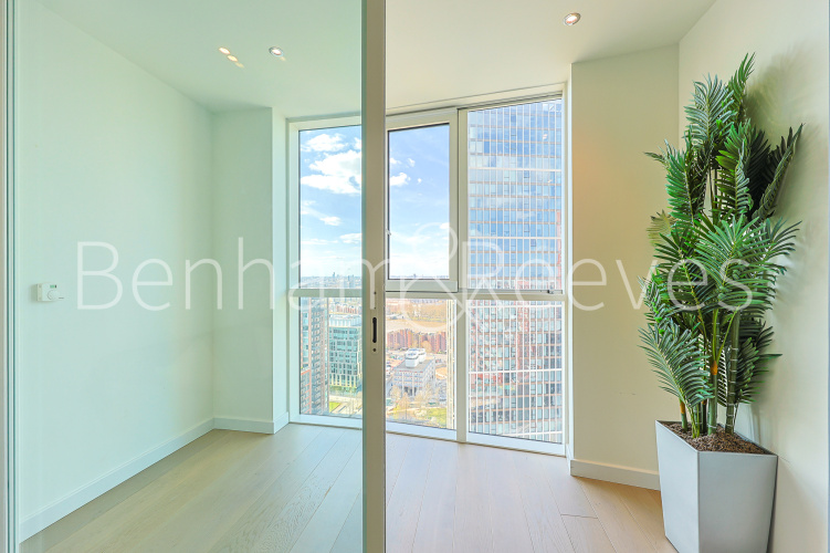 1  bedroom flat to rent in Sky Gardens, Wandsworth Road, SW8-image 14