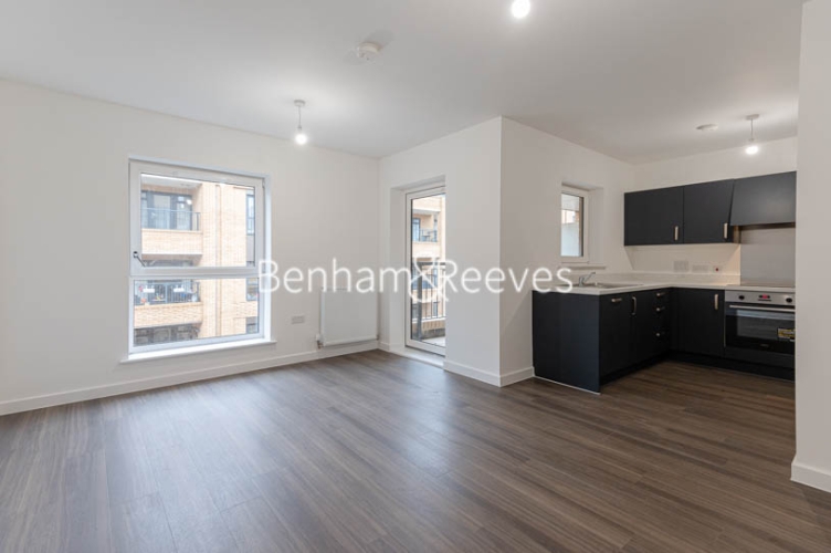 2  bedrooms flat to rent in Thimble Crescent, Wallington, SM6-image 1