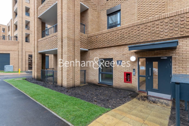 2  bedrooms flat to rent in Thimble Crescent, Wallington, SM6-image 6