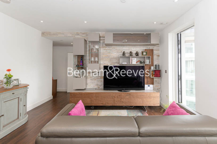 1 bedroom flat to rent in Wandsworth Road, Nine Elms Point, SW8-image 6