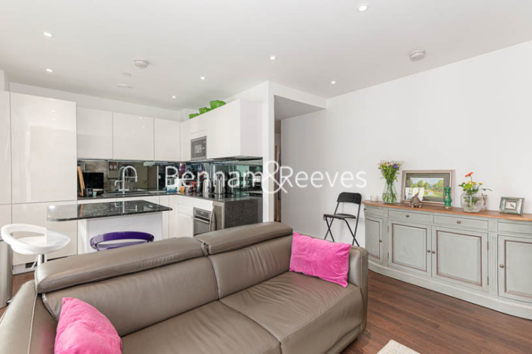 1 bedroom flat to rent in Wandsworth Road, Nine Elms Point, SW8-image 12