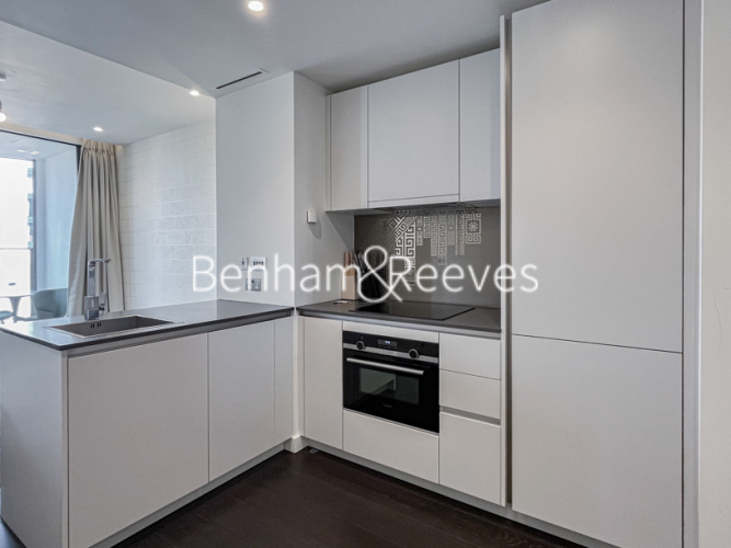 Studio flat to rent in Damac Tower, Vauxhall, SW8-image 2