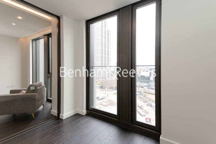 1 bedroom flat to rent in Damac Tower, 67 Bondway, SW8-image 9
