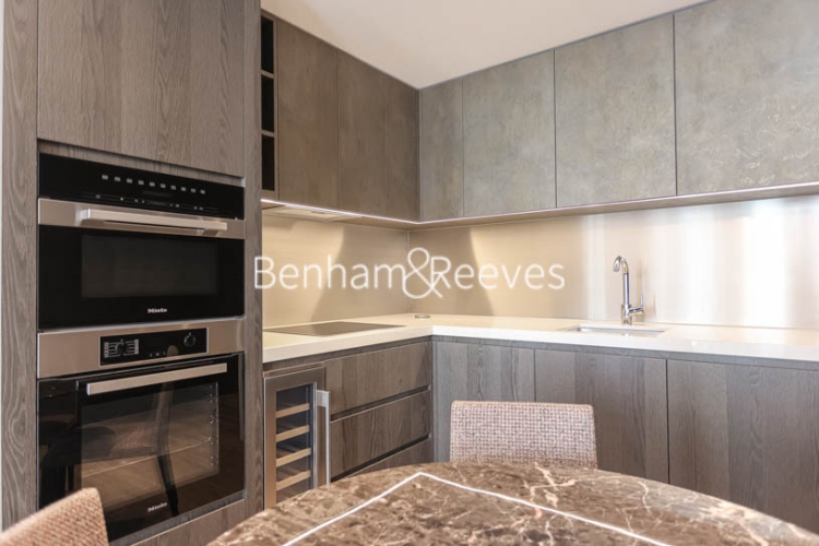 2 bedrooms flat to rent in Carnation Way, Nine Elms, SW8-image 2