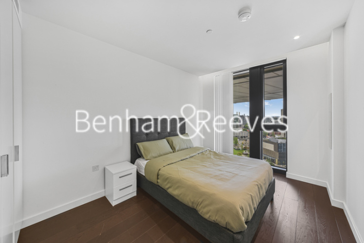 3  bedrooms flat to rent in Damac Tower, Bondway, SW8-image 15